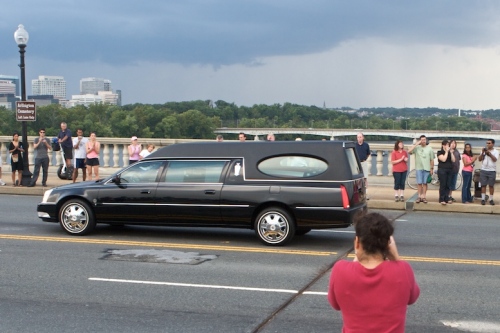 ted kennedy gravesite. 30 Aug. There is alink here to